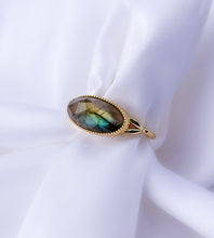 Charger l'image dans la galerie, 'Rhéia' bague - Labradorite