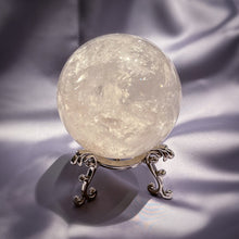 Charger l'image dans la galerie, Sphère - Cristal de roche