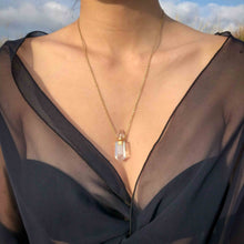 Charger l'image dans la galerie, 'Sybille' collier fiole - Cristal de Roche