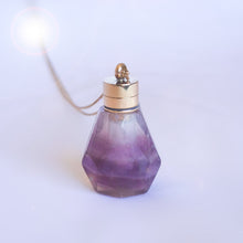 Charger l'image dans la galerie, 'Lucina' sautoir fiole - Fluorite Multicolore