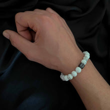 Charger l'image dans la galerie, 'Hélios' bracelet homme - Howlite