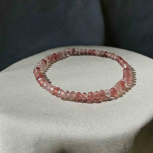 Charger l'image dans la galerie, 'Théia' Bracelet - Quartz Fraise