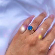 Lade das Bild in den Galerie-Viewer, &#39;Héra&#39; bague - Apatite Bleue
