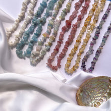 Lade das Bild in den Galerie-Viewer, &#39;Namaka&#39; collier court - Aigue-Marine &amp; Morganite
