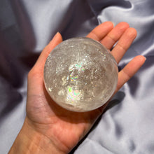 Lade das Bild in den Galerie-Viewer, Sphère - Cristal de roche
