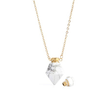 Lade das Bild in den Galerie-Viewer, &#39;Oya&#39; collier fiole - Howlite

