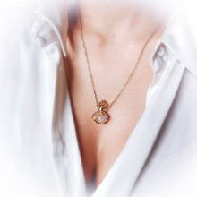 Lade das Bild in den Galerie-Viewer, &#39;Isis&#39; collier fiole - Quartz Rutile
