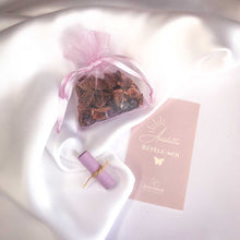 Charger l&#39;image dans la galerie, Amulette parfumée - &quot;Révèle-moi&quot;
