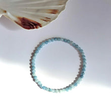 Lade das Bild in den Galerie-Viewer, &#39;Vénus&#39; Bracelet - Aigue Marine
