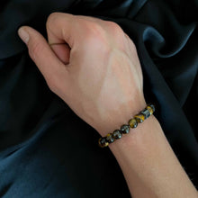 Lade das Bild in den Galerie-Viewer, &#39;Hélios&#39; bracelet homme - Œil de Tigre
