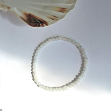 Charger l&#39;image dans la galerie, &#39;Vénus&#39; Bracelet - Pierre de Lune Bleue
